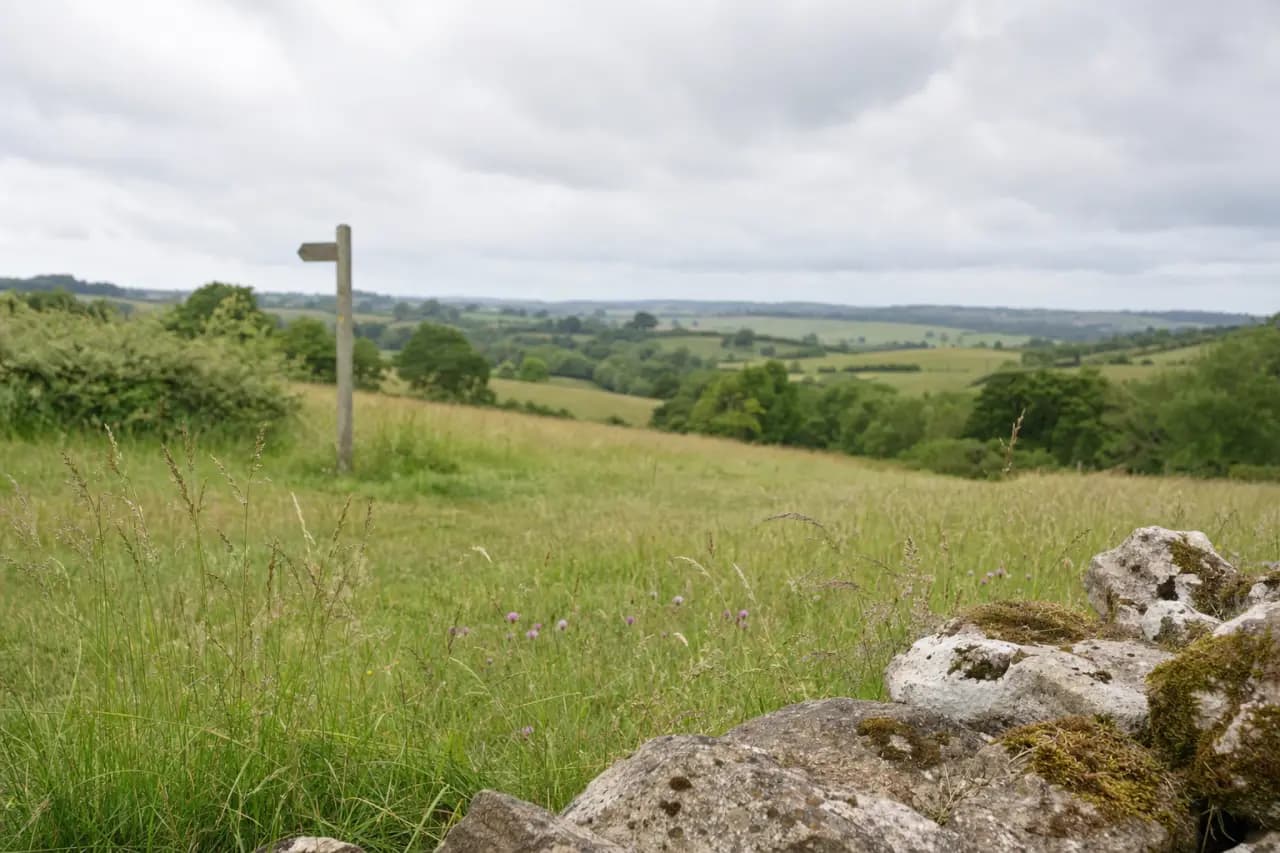 Land Value Calculator: How to Value Land in the UK (2026)