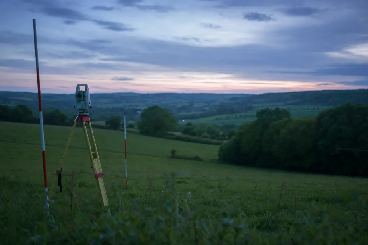 How to Check for Footpaths, Bridleways and Public Rights of Way Before Buying Land in the UK